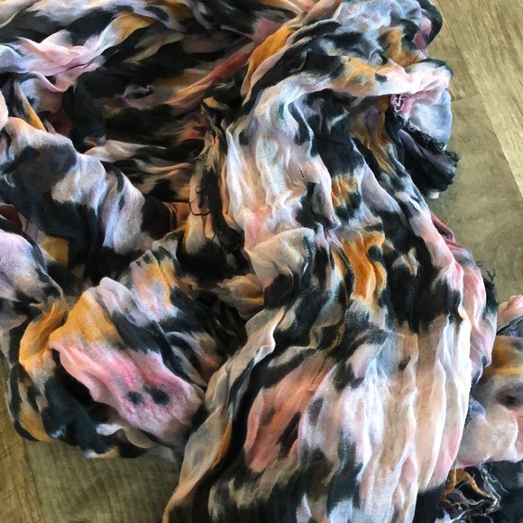Beautiful Colorful Scarf - Picture 2 of 2